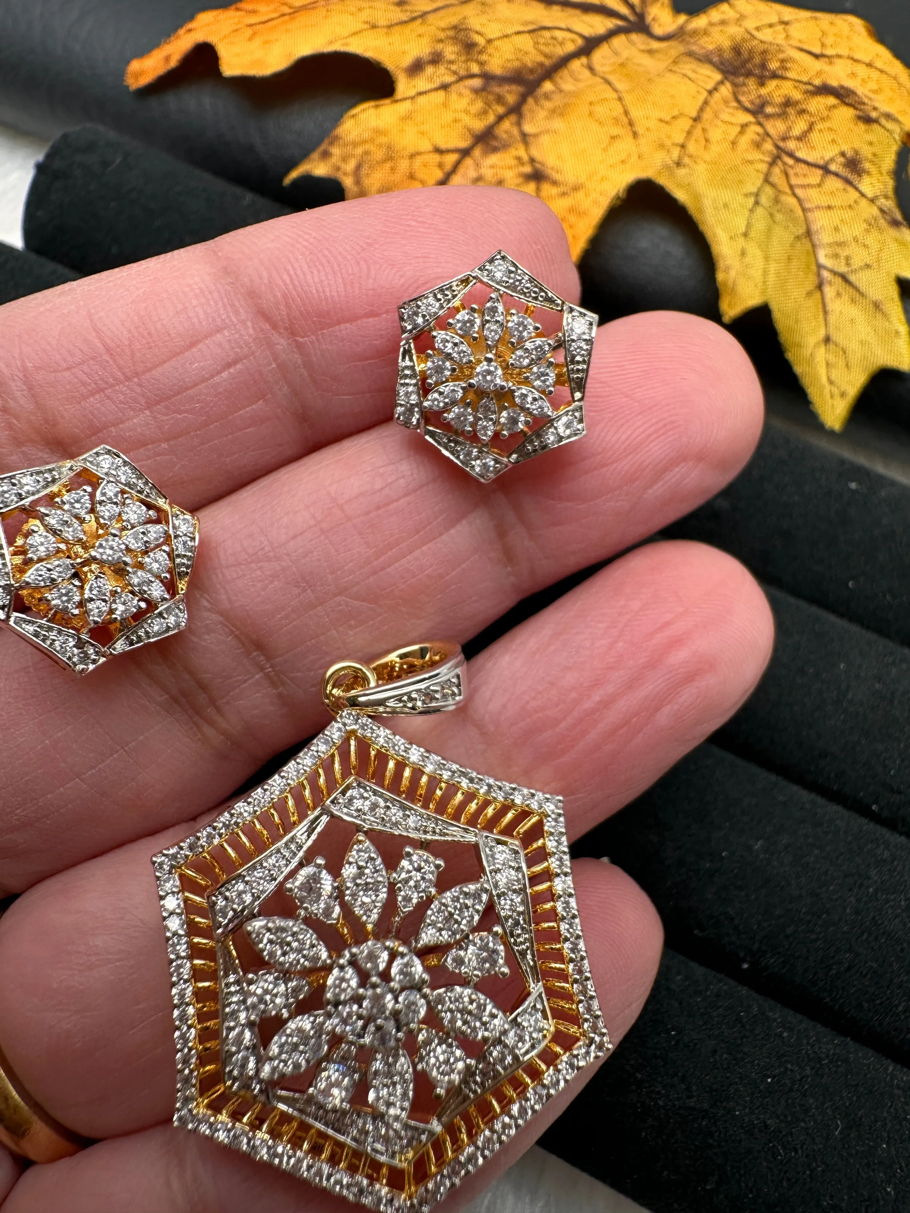 AD Locket Pendent Set