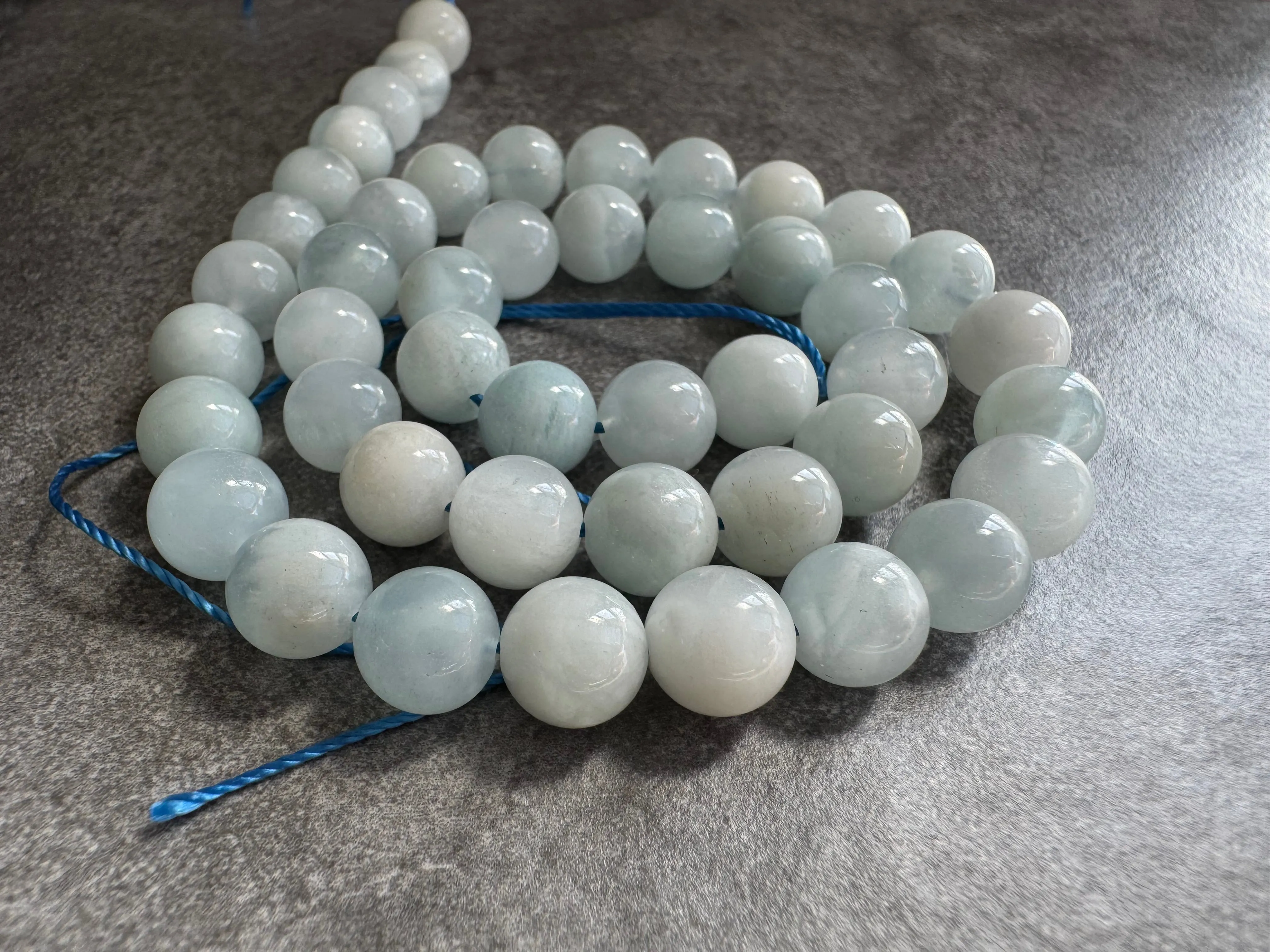 Aquamarine | Round Beads | Mixed Pale Colour | 8mm
