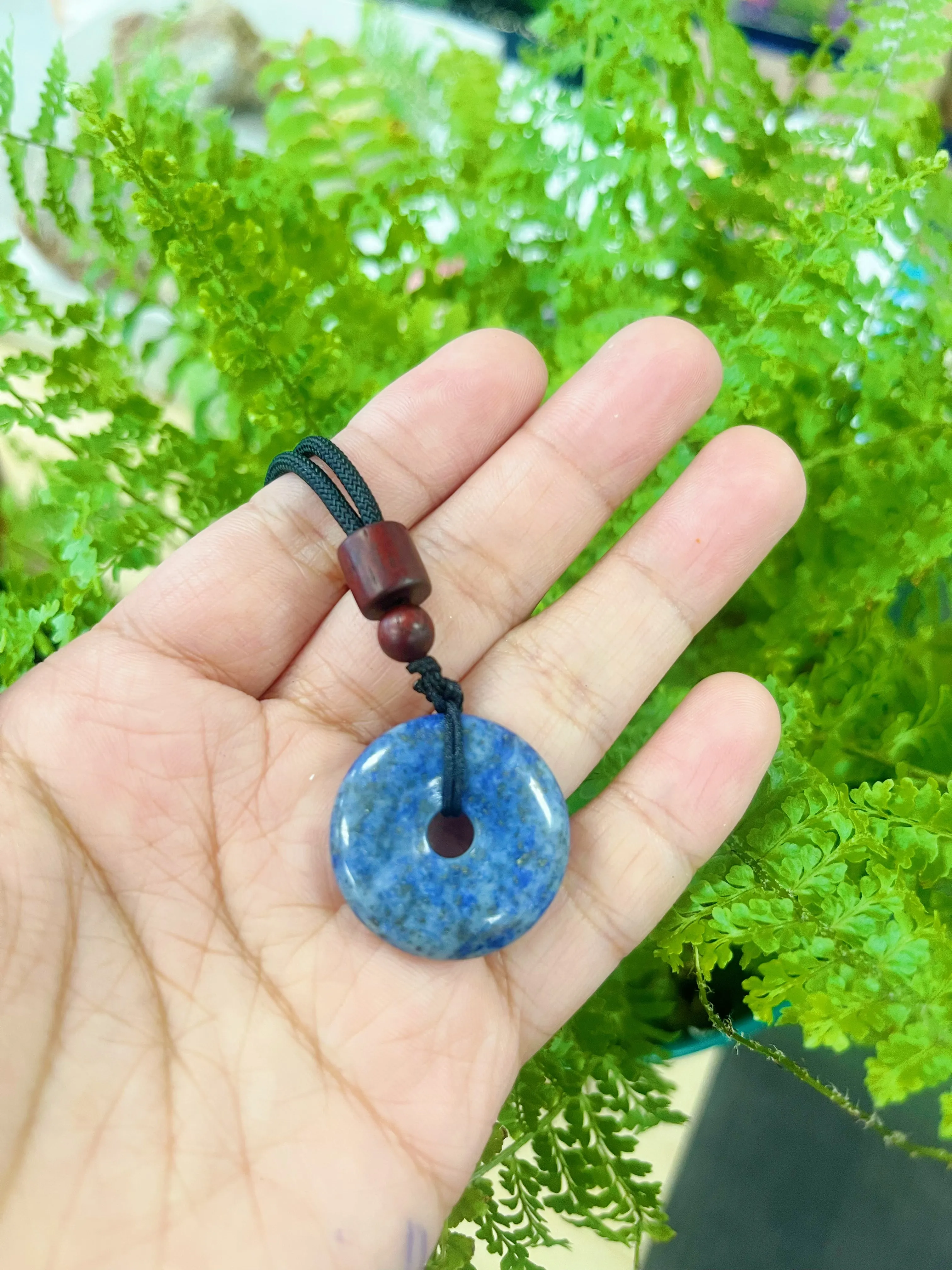 Crystal dount Necklace