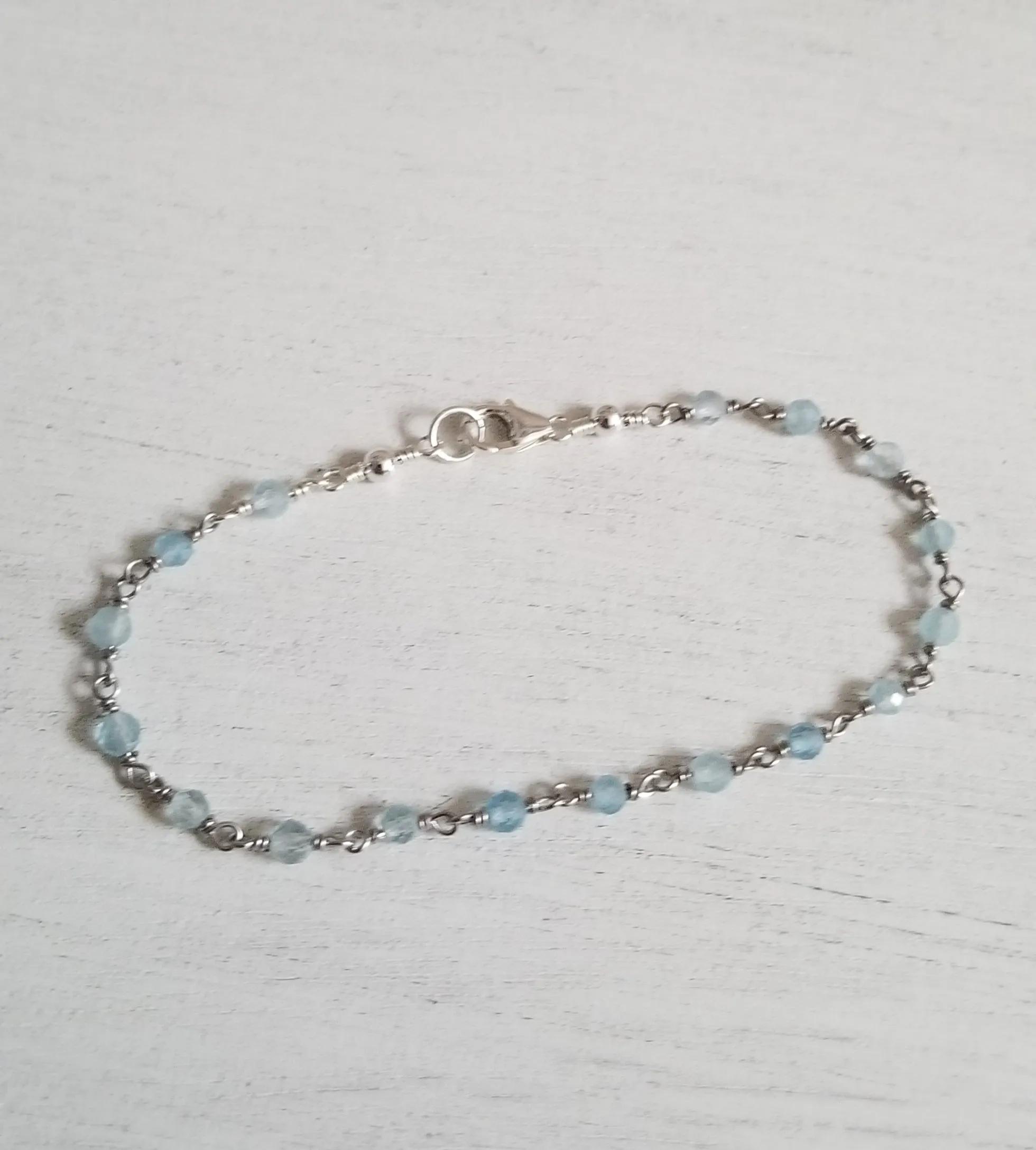 Dainty Aquamarine Beaded Bracelet