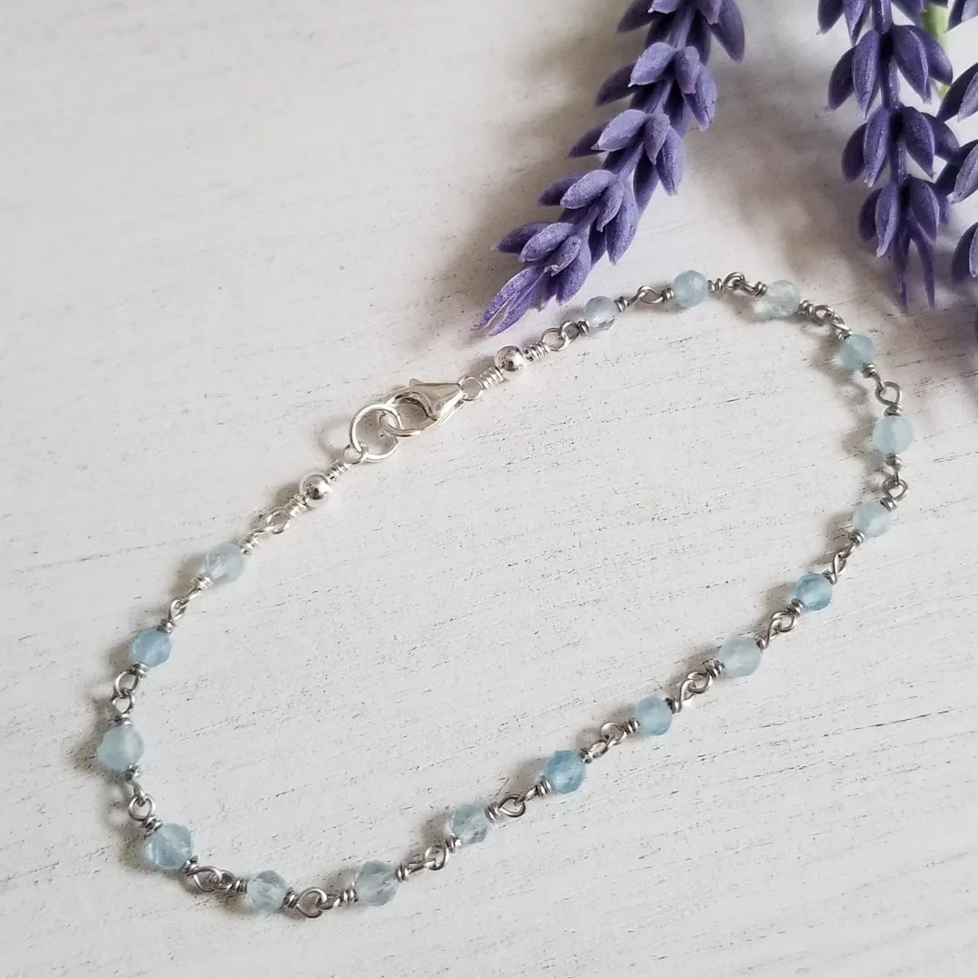Dainty Aquamarine Beaded Bracelet