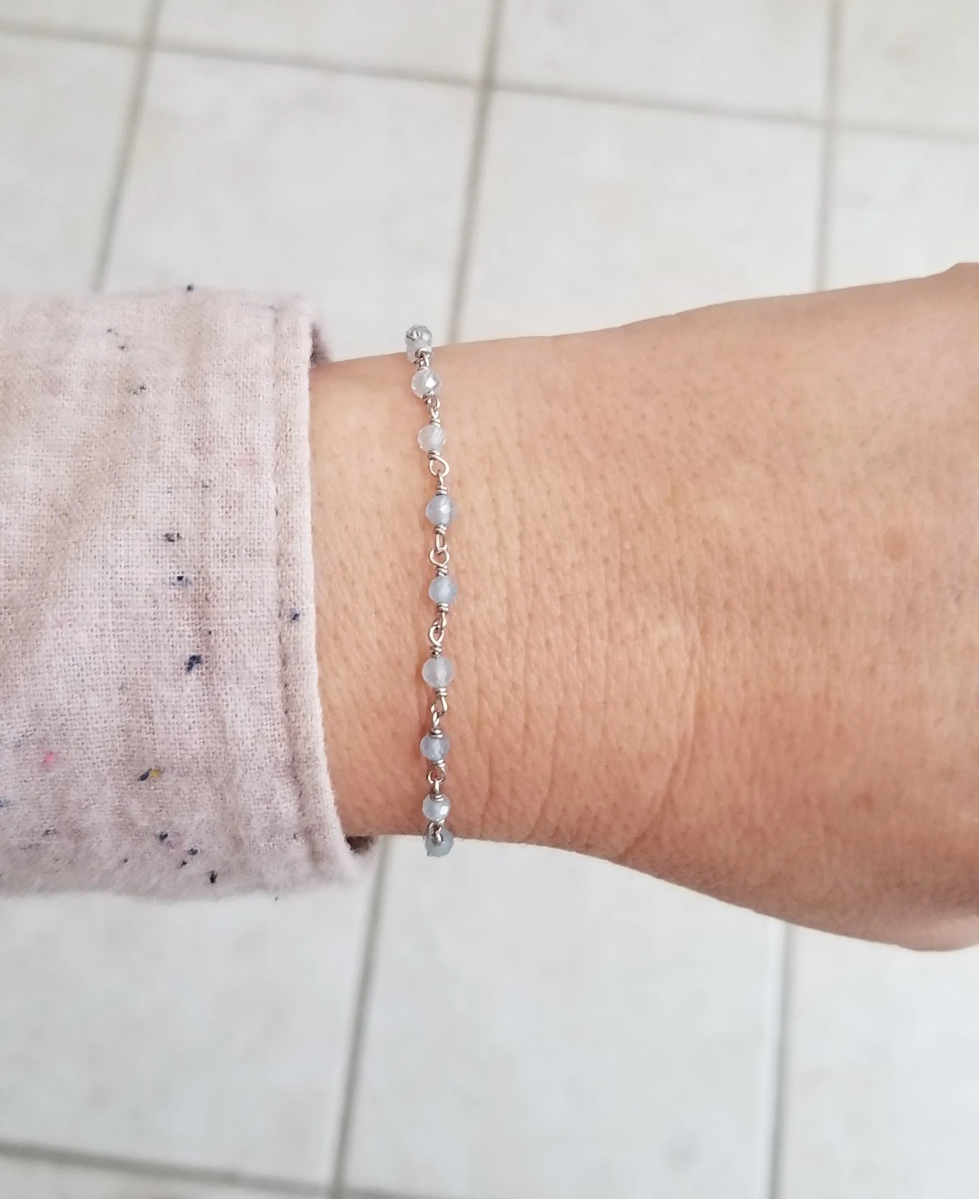 Dainty Aquamarine Beaded Bracelet
