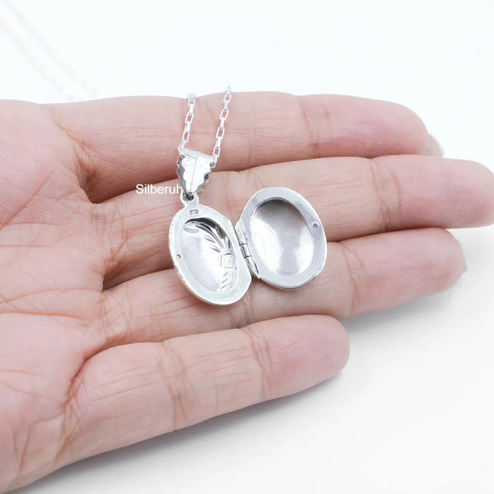 Flower Oval Silver Locket Pendant