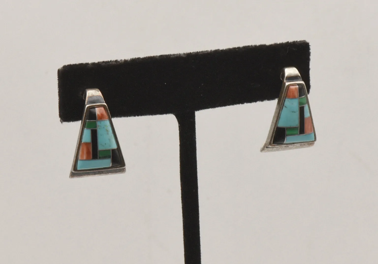 Relios - Vintage Inlaid Sterling Silver Triangular Earrings